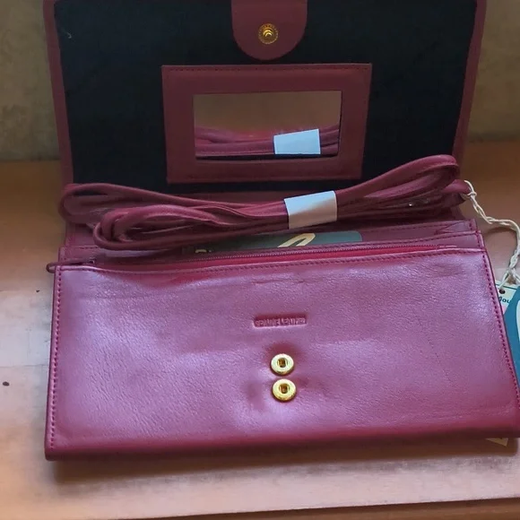 10 Items/$10 Stone Mountain Accessories Red Crossbody Bag - Picture 3 of 5